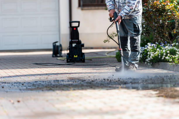 Why Choose Our Certified Pressure Washing Experts for Your Project Needs in Moreland Hills, OH?