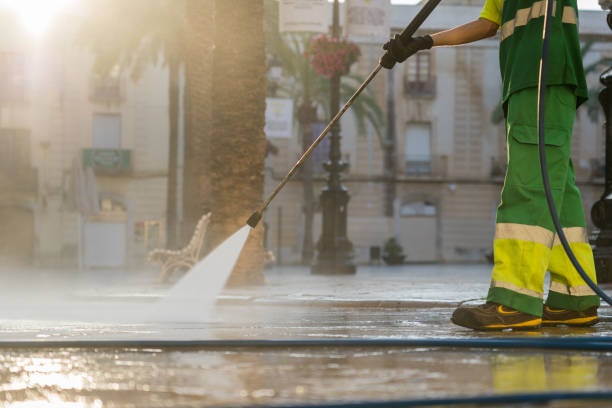Best Sidewalk Pressure Washing  in Moreland Hills, OH